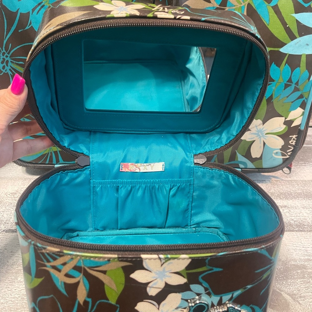 Floral Vintage ROXY 4 Piece Luggage Set in Teal & Brown gently used - Picture 4 of 16